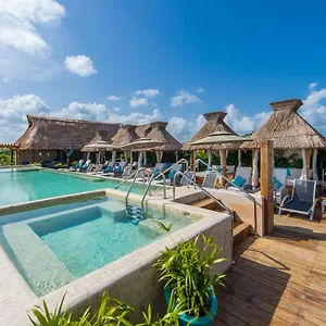 naay-boutique.tulum-hotels.net/