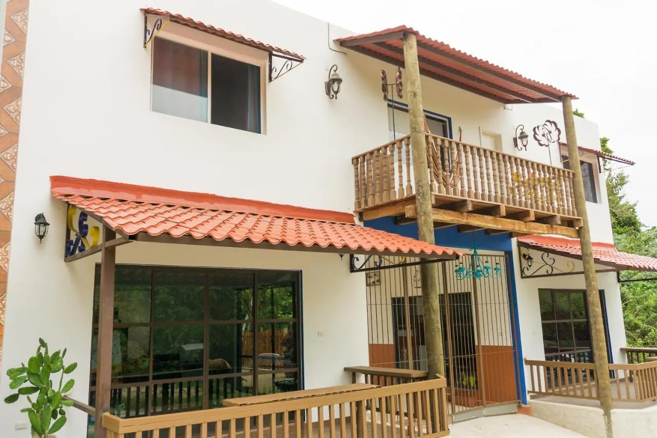 فندق Hacienda Bambu باكالار 2*,  المكسيك